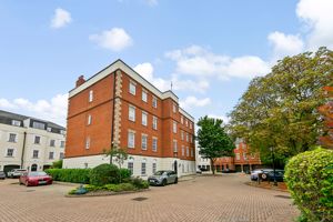 Ann Boleyn House, Queens Reach, East Molesey- click for photo gallery